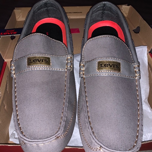 levis mens loafers